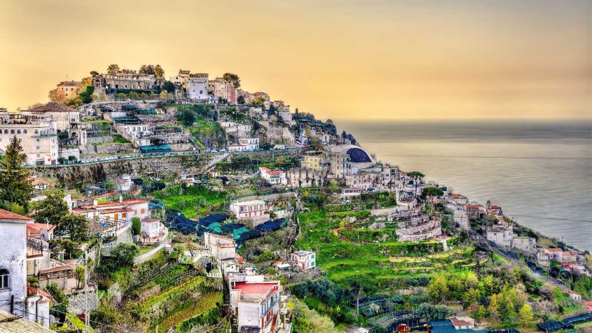 Come si raggiunge Ravello dall’aeroporto? Tutte le opzioni